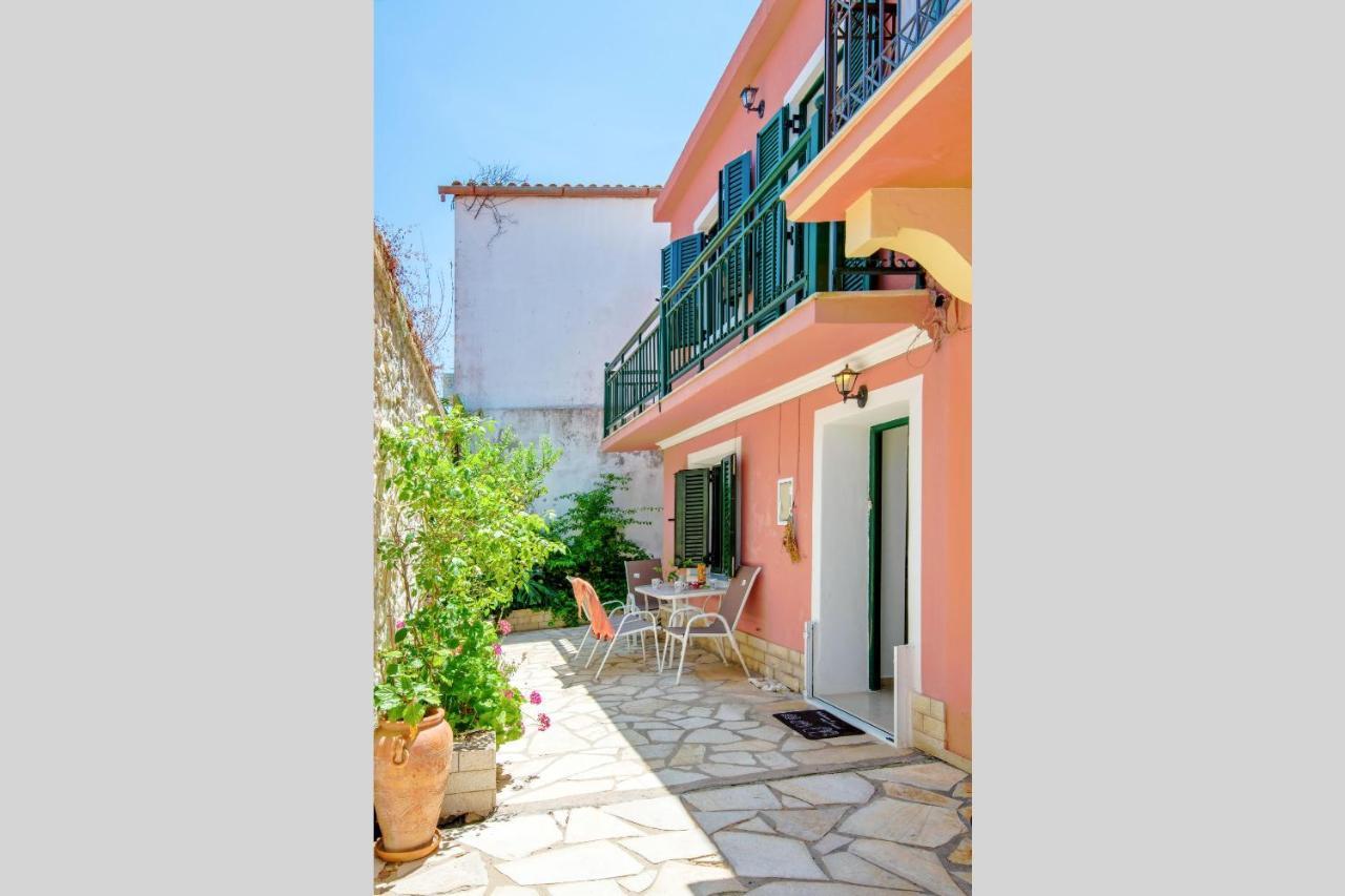 Doras House Apartment Gaios Bagian luar foto