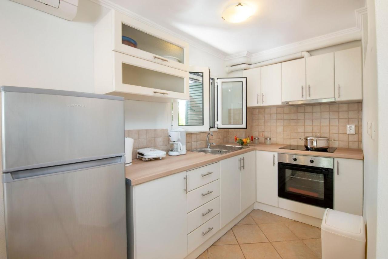 Doras House Apartment Gaios Bagian luar foto