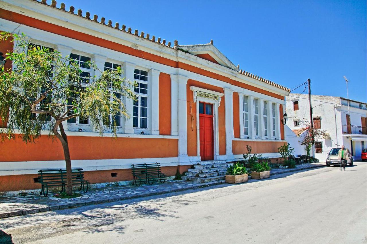Doras House Apartment Gaios Bagian luar foto